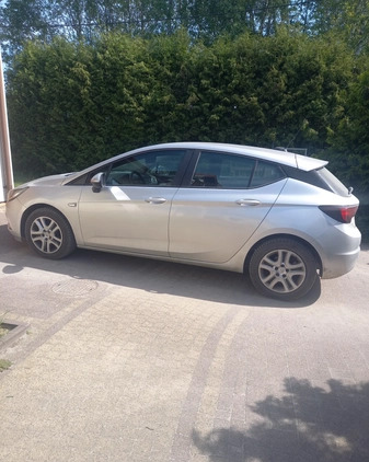 Opel Astra cena 54000 przebieg: 107207, rok produkcji 2018 z Wołomin małe 22